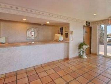 Super 8 By Wyndham Portales Motel Interiør bilde